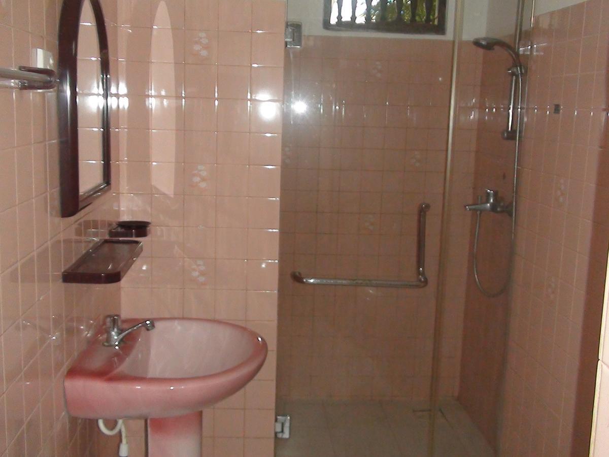 Villa De Rosh Ettukala Zewnętrze zdjęcie